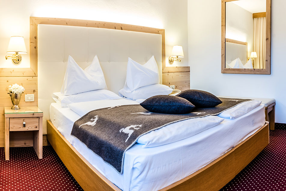 Family Suite Rot - Hotel Pralong
